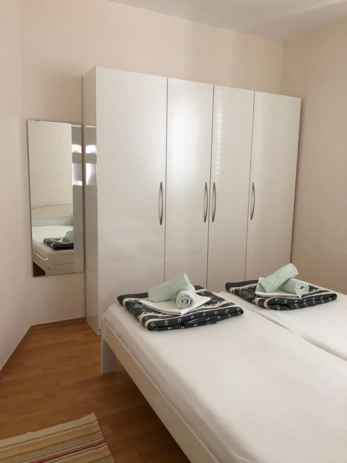 Apartments Irena Vodice Buitenkant foto