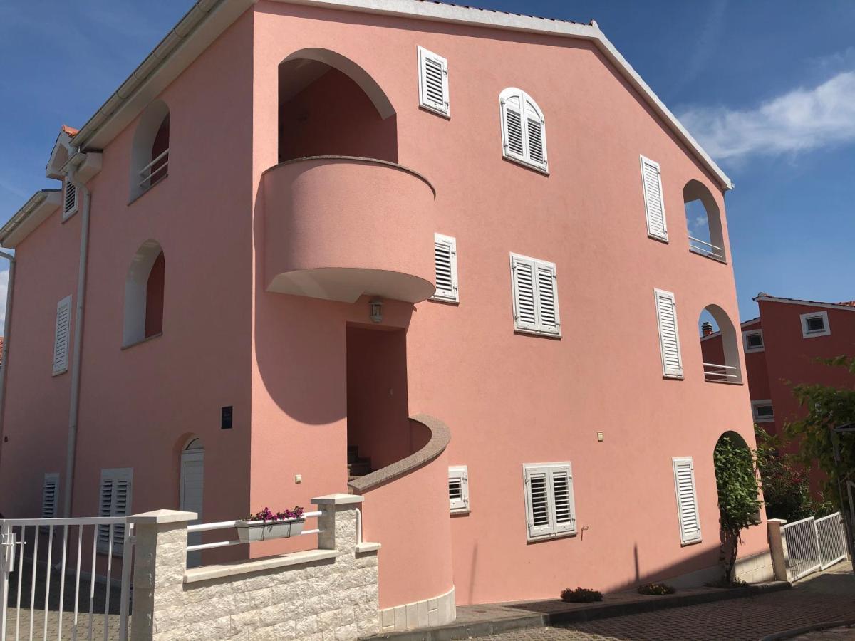 Apartments Irena Vodice Buitenkant foto