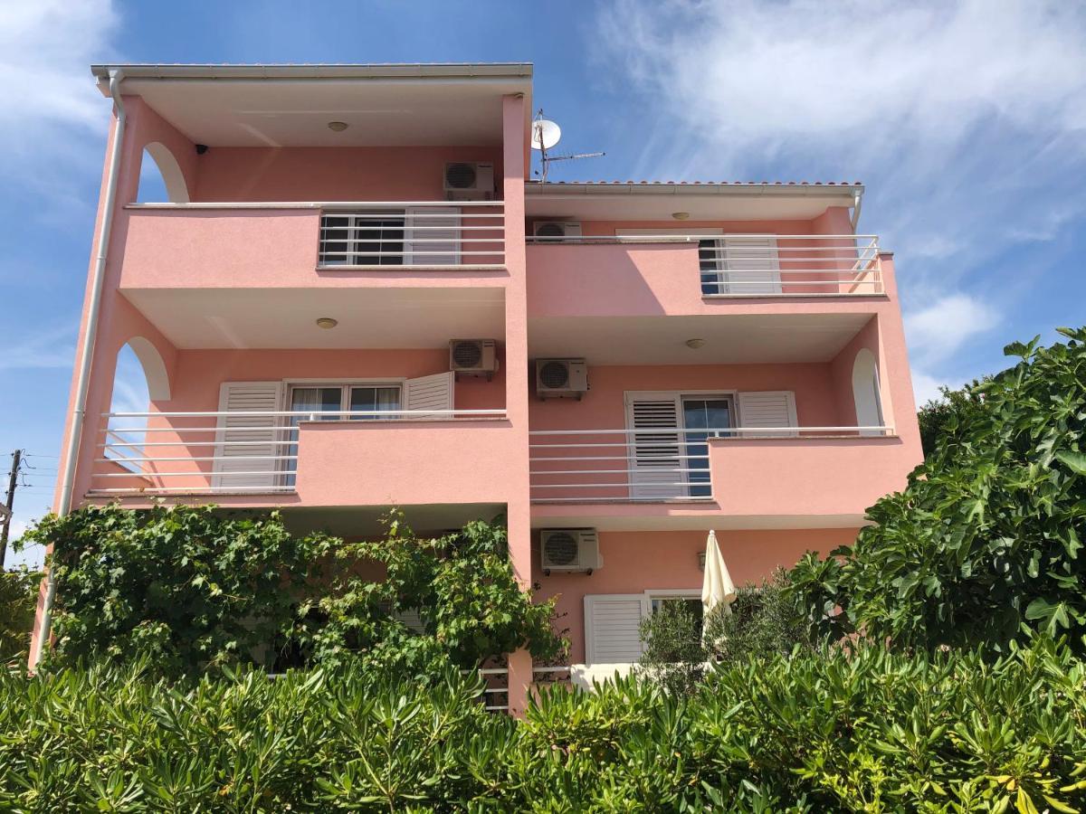 Apartments Irena Vodice Buitenkant foto